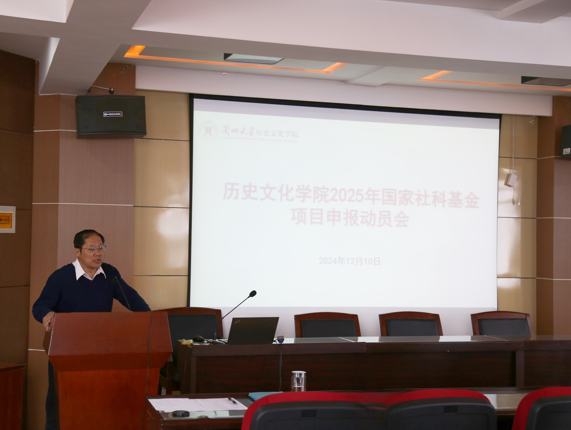 新闻平.jpg